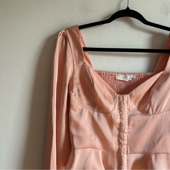 ASTR Light Pink Satin Corset Long Sleeves Blouse - Picture 10 of 10